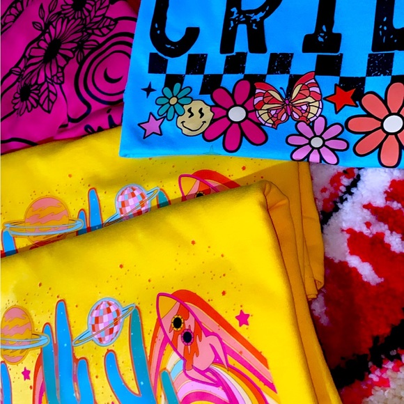 Groovy Designs! ✨ - Picture 6 of 6